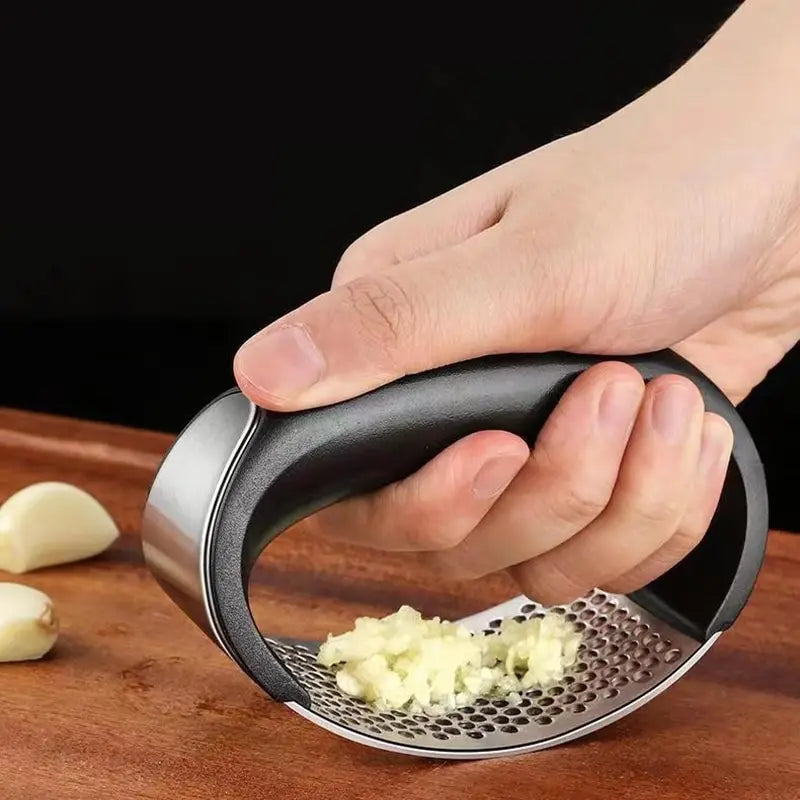 1Pcs Portable Manual Stainless Steel Garlic Press